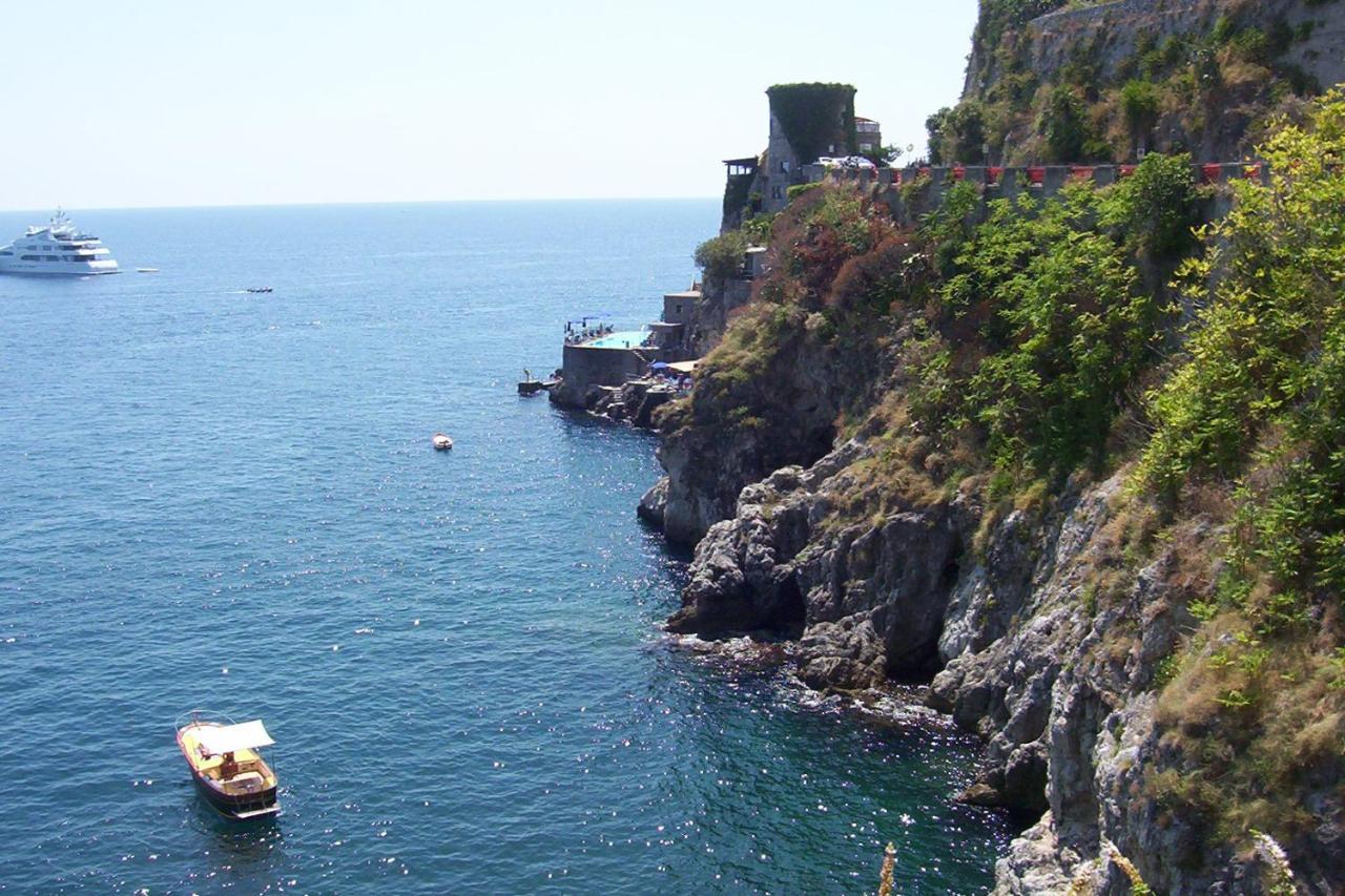 Primo Posto Bed & Breakfast Salerno Exterior photo